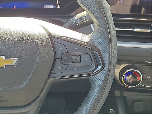 Used 2025 Chevrolet TrailBlazer LT FWD image 19