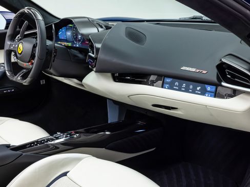 Used 2025 Ferrari 296 GTS image 69