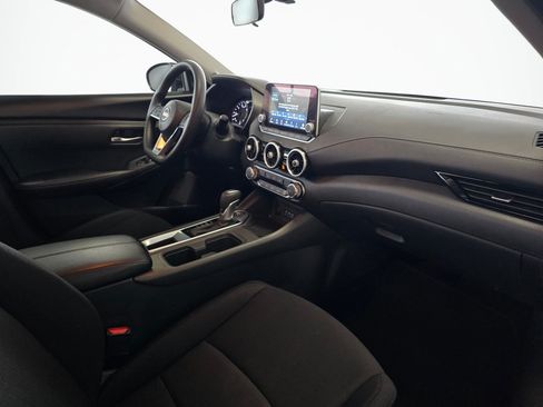 Used 2024 Nissan Sentra SV FWD image 44