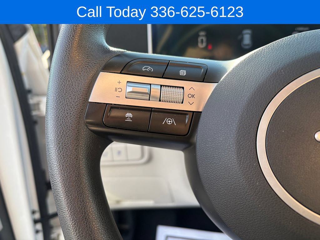 Used 2025 Hyundai Tucson SEL FWD image 14