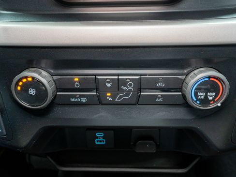 Used 2023 Ford F150 XLT image 23