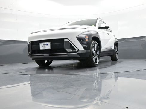Certified 2024 Hyundai Kona Limited AWD/4WD image 28
