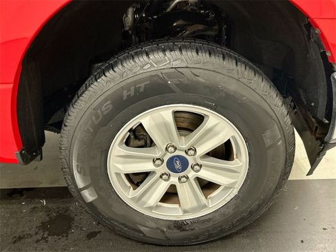 Used 2020 Ford F150 XLT image 8
