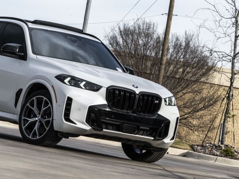 Used 2024 BMW X5 M60i image 5