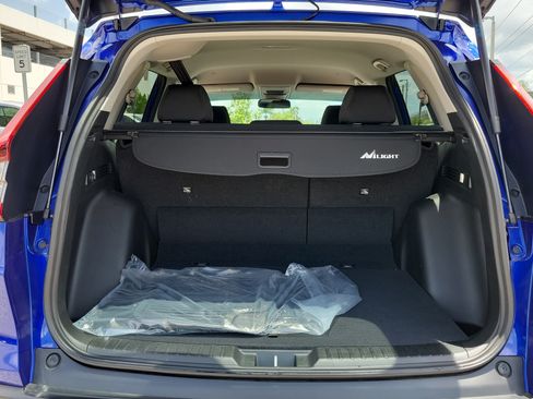 Used 2025 Honda CR-V LX image 10