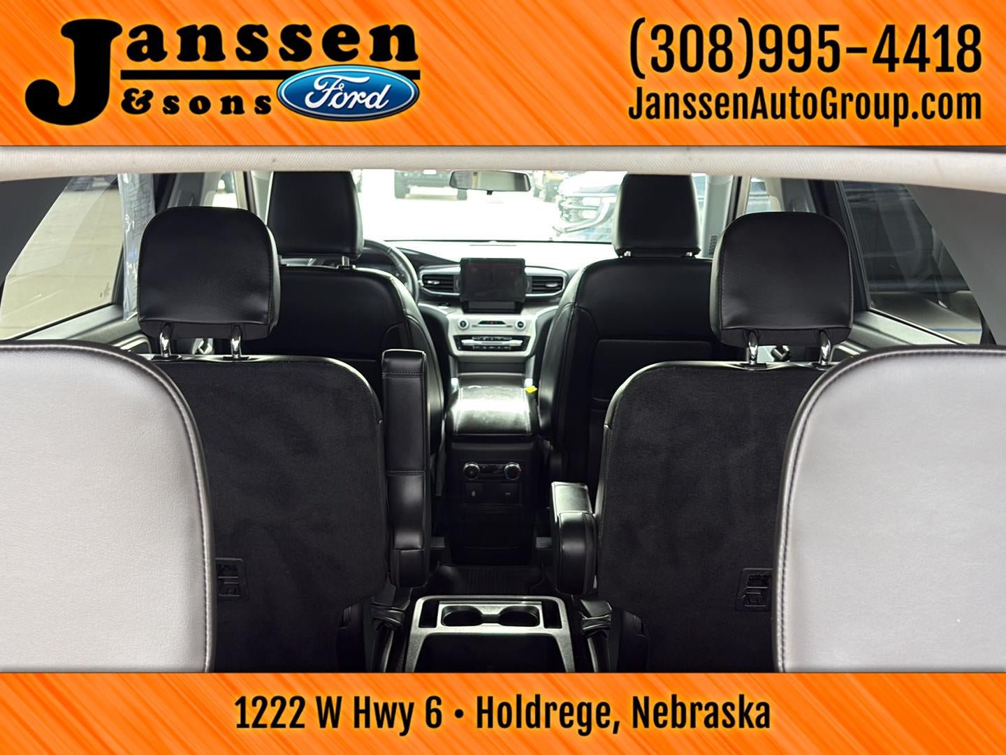 Used 2021 Ford Explorer XLT w/ Equipment Group 202A AWD/4WD image 11