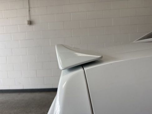 Used 2020 Dodge Challenger SXT RWD image 5
