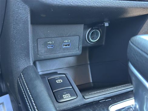 Used 2021 Nissan Kicks SV FWD image 22