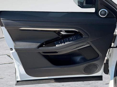 Used 2020 Land Rover Range Rover Evoque R-Dynamic HSE image 16