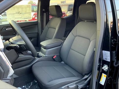 New 2026 GMC Canyon Elevation image 9