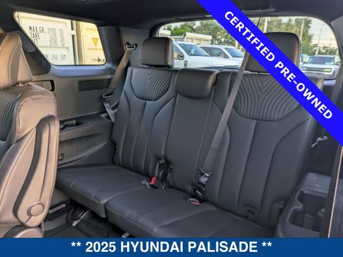 Used 2025 Hyundai Palisade Calligraphy AWD/4WD image 16
