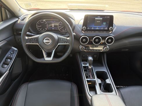 Used 2024 Nissan Sentra SR w/ SR Premium Package image 20