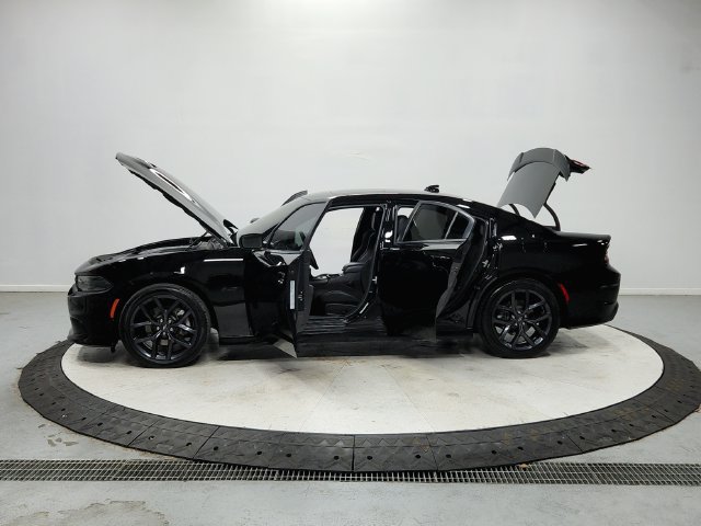 Used 2023 Dodge Charger R/T w/ Plus Group RWD image 13