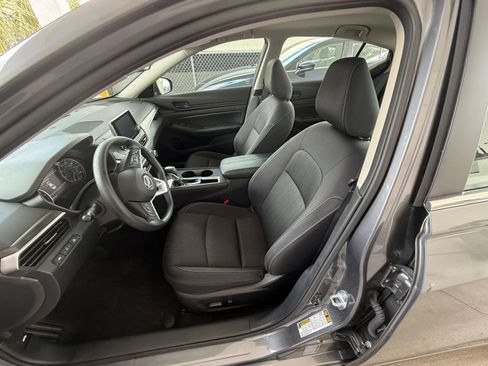 Used 2026 Nissan Altima 2.5 SV FWD image 27