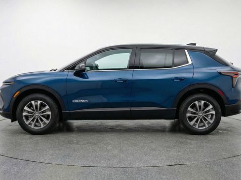 Used 2025 Chevrolet Equinox LT image 5