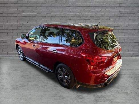 Used 2017 Nissan Pathfinder SL w/ SL Tech Package FWD image 6