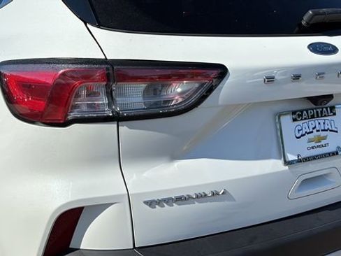 Used 2020 Ford Escape Titanium w/ Titanium Premium Package 2.0 image 35