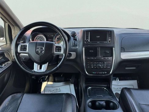 Used 2014 Dodge Grand Caravan R/T w/ Safety Sphere Group FWD image 18