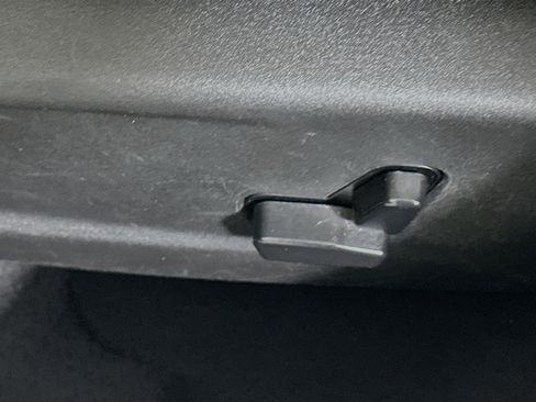 Used 2023 Chrysler 300 S image 13