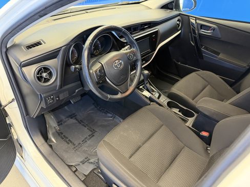 Used 2018 Toyota Corolla iM FWD image 11