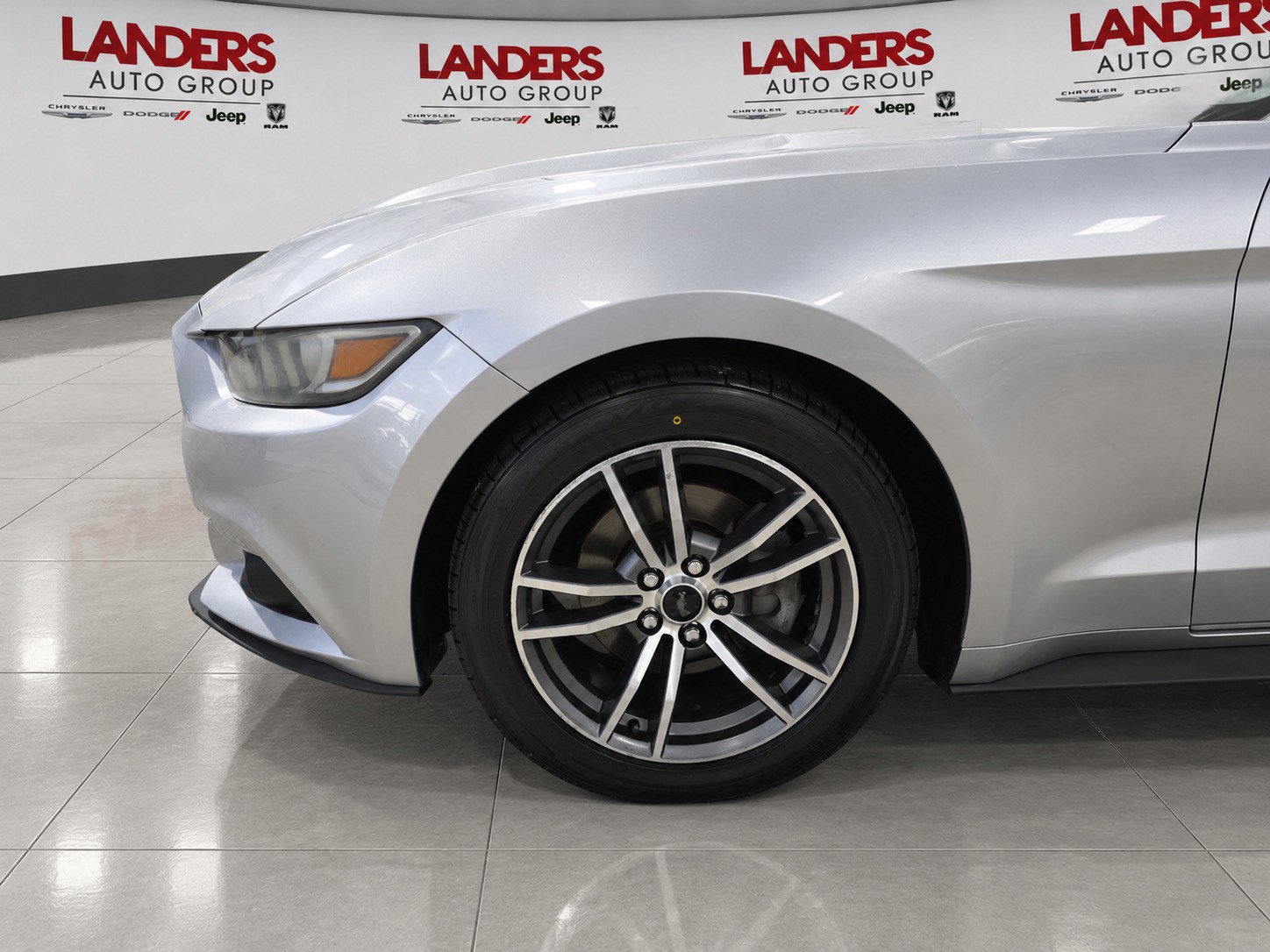 Used 2016 Ford Mustang Premium RWD image 9