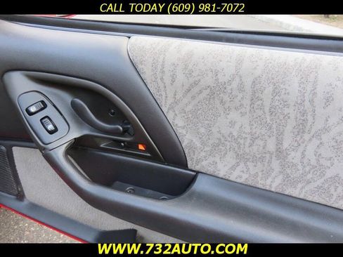 Used 2001 Chevrolet Camaro LT RWD image 23