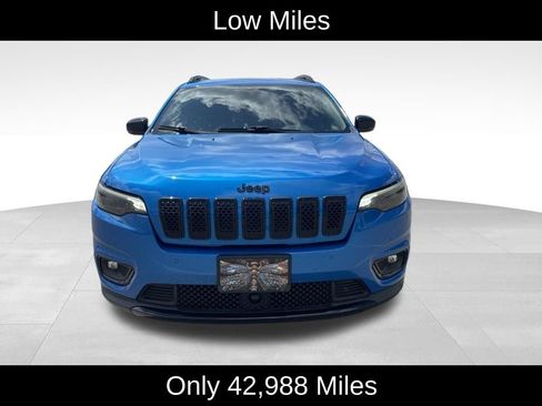 Used 2023 Jeep Cherokee Altitude Lux AWD/4WD image 2