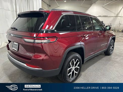 Used 2024 Jeep Grand Cherokee Limited AWD/4WD image 8