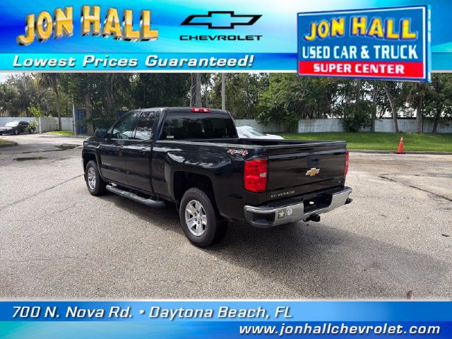 Used 2017 Chevrolet Silverado 1500 LT w/ All Star Edition AWD/4WD image 5