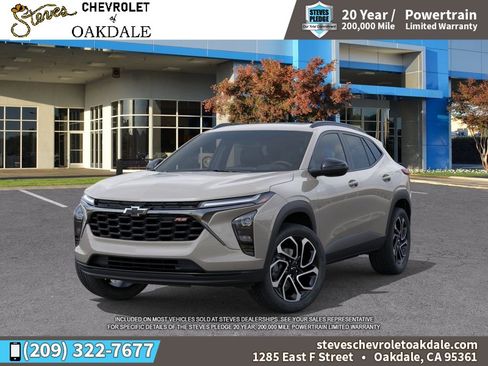 New 2026 Chevrolet Trax RS w/ Sunroof Package FWD image 6
