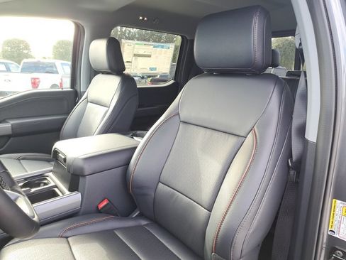 New 2026 Ford F250 Lariat w/ Black Appearance Package image 20