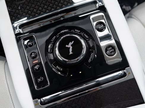 Used 2024 Rolls-Royce Cullinan Black Badge w/ Driver's Package AWD/4WD image 41