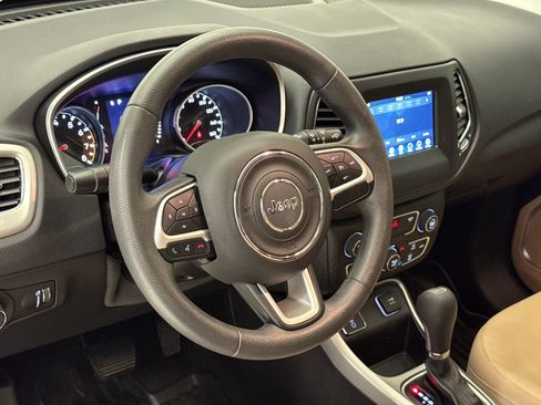 Used 2020 Jeep Compass Sport FWD image 18