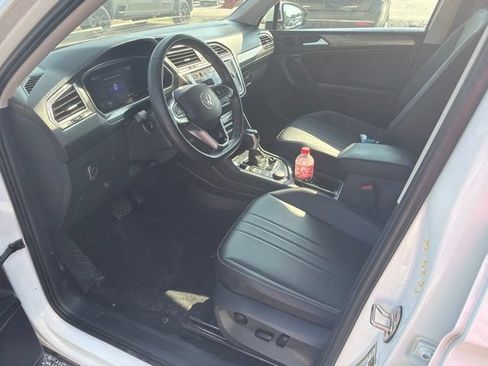 Used 2023 Volkswagen Tiguan SE AWD/4WD image 37