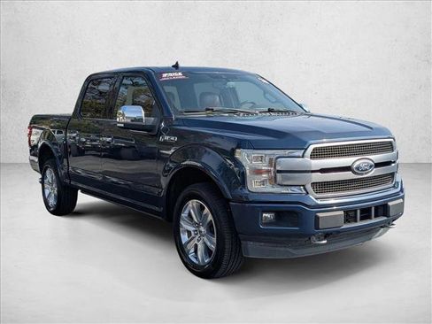 Certified 2018 Ford F150 Platinum w/ Equipment Group 701A Luxury image 3