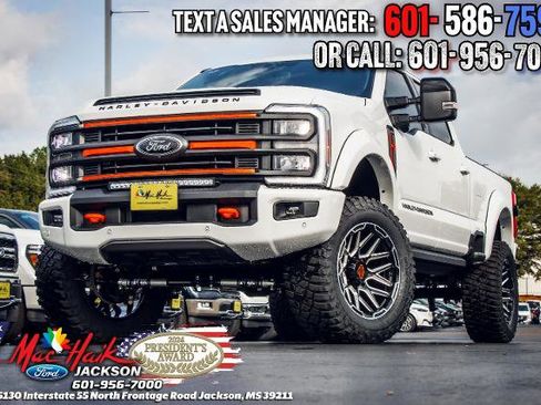 New 2026 Ford F250 Lariat w/ Black Appearance Package image 5