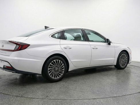 Used 2025 Hyundai Sonata SEL FWD image 9