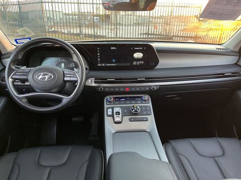 Used 2025 Hyundai Palisade SEL image 14