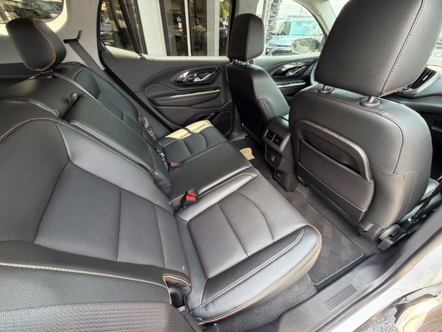 Used 2023 GMC Terrain AT4 AWD/4WD image 14