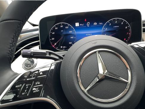 Used 2026 Mercedes-Benz E 350 Sedan image 38