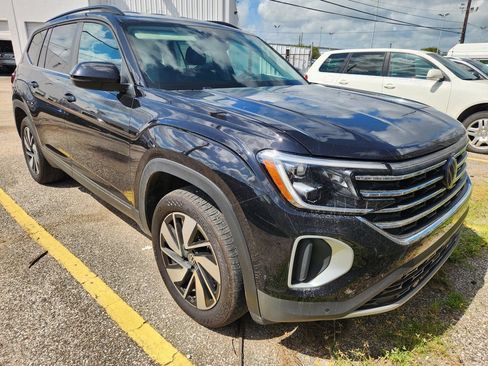 Used 2026 Volkswagen Atlas SE AWD/4WD image 1
