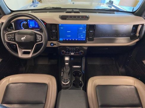 Used 2023 Ford Bronco Wildtrak AWD/4WD image 11