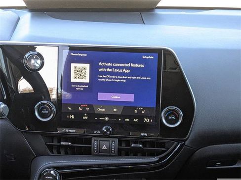 Certified 2025 Lexus NX 250 FWD w/ Accessory Package (Z1) image 17