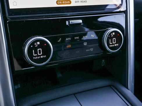 New 2026 Land Rover Discovery Dynamic SE AWD/4WD image 37