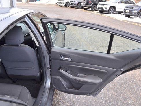 Used 2020 Nissan Altima 2.5 SV image 35