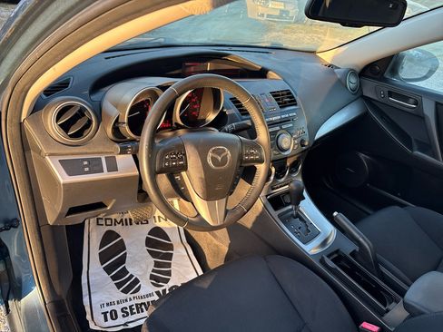 Used 2011 MAZDA MAZDA3 s Sport w/ Tech Pkg image 19