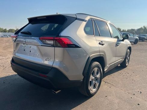 Used 2025 Toyota RAV4 XLE w/ Convenience Package AWD/4WD image 6