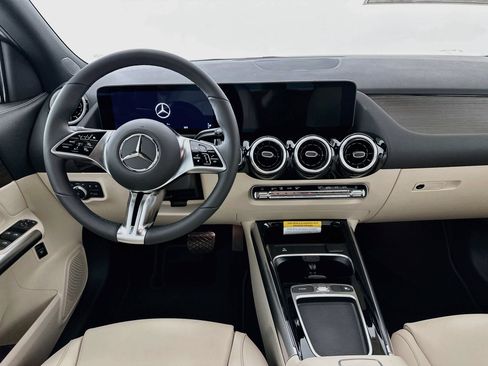 New 2026 Mercedes-Benz GLA 250 image 22