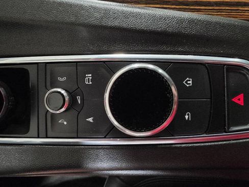 Used 2022 Cadillac Escalade ESV Luxury AWD/4WD image 46