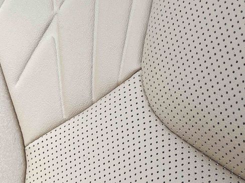 Certified 2024 Lexus RX 350h w/ Convenience Package image 25